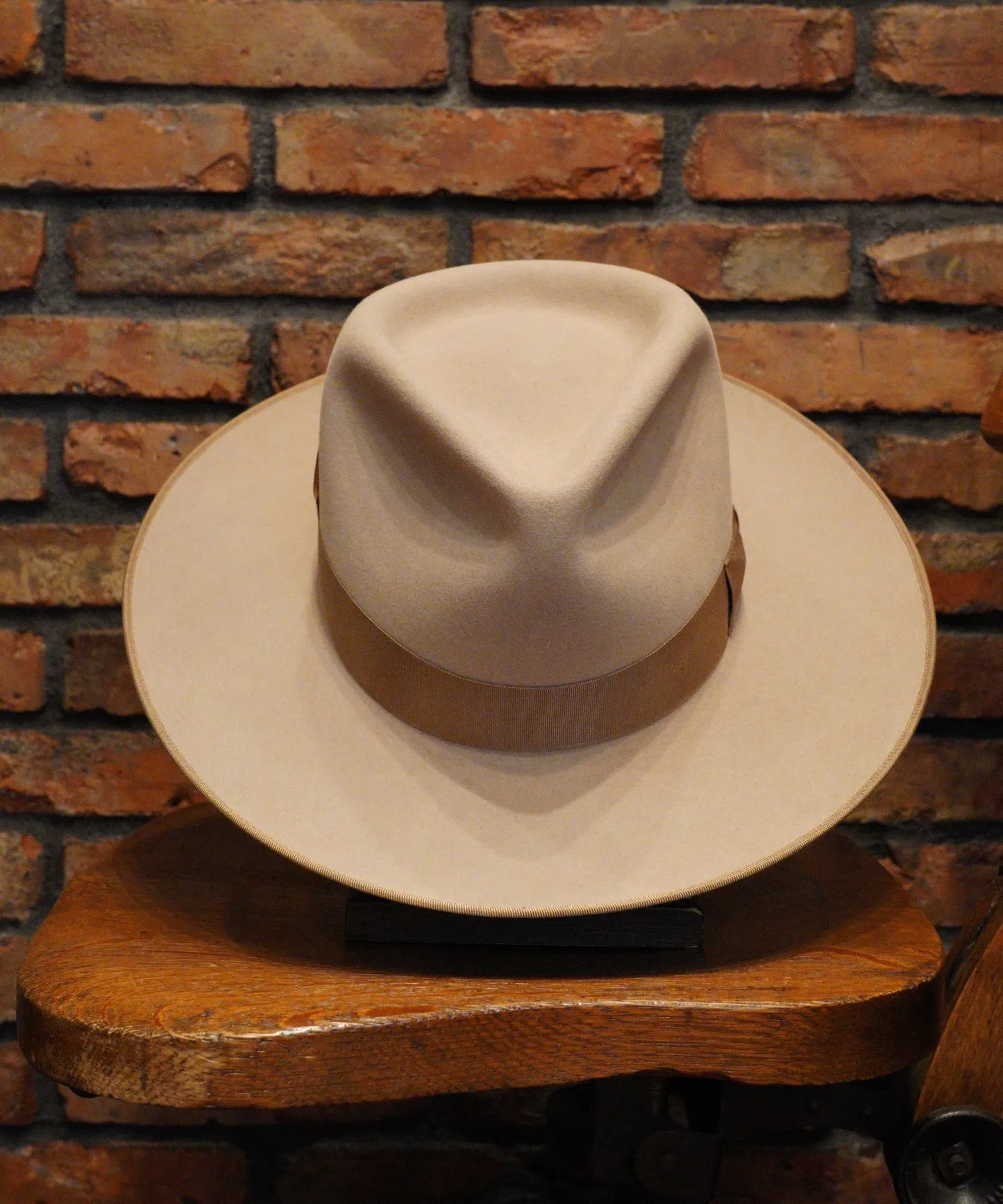 Elysian Elegance Felt Fedora Hat in Sliverbelly