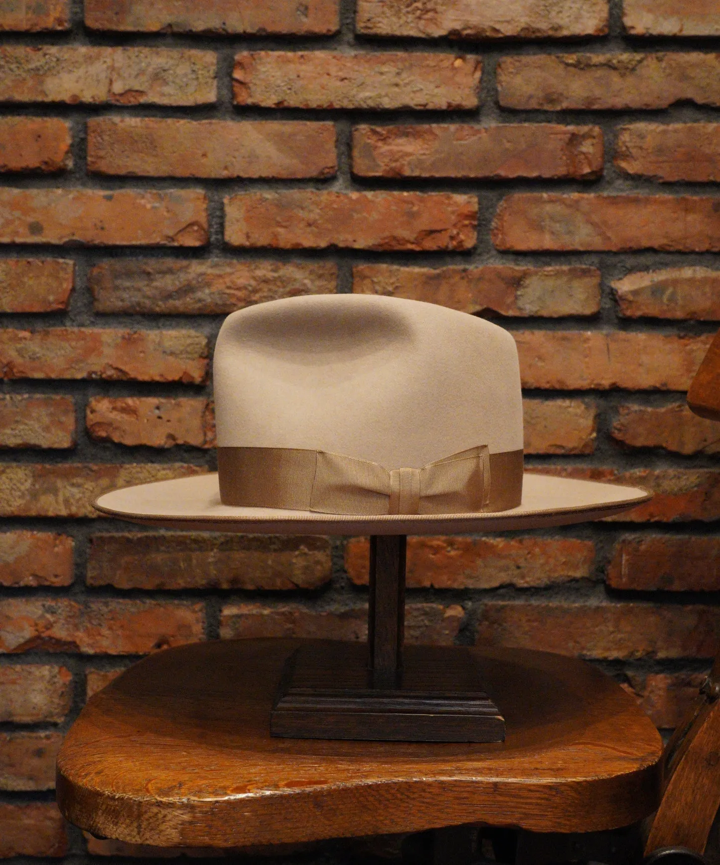 Elysian Elegance Felt Fedora Hat in Sliverbelly