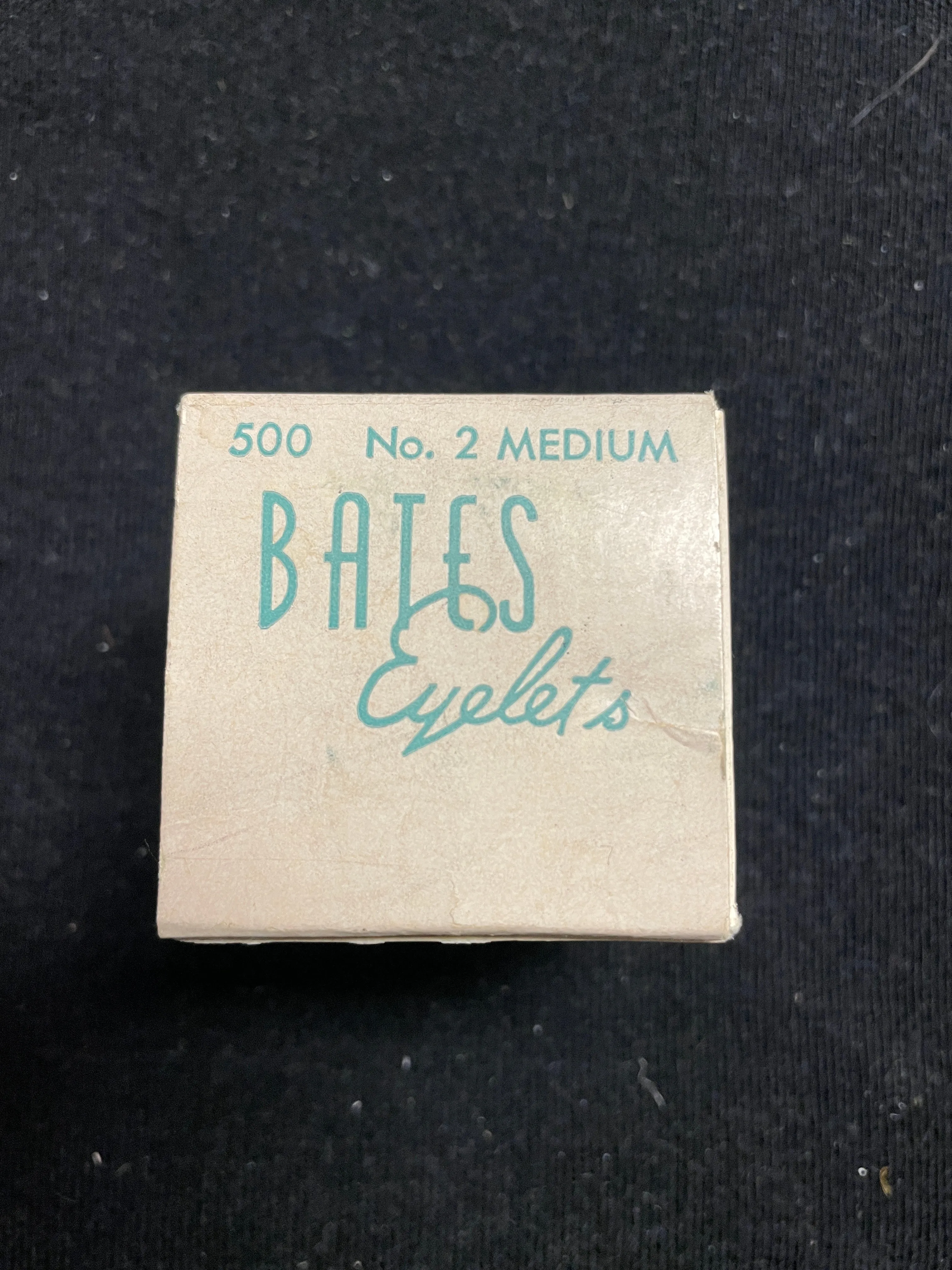 Eyelets Brass Box of 500 - Medium
